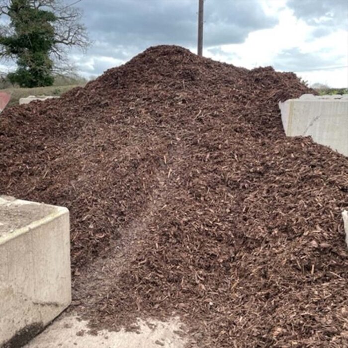 Turfworld_Ornamental-Bark_Loose-Tip-1.jpg
